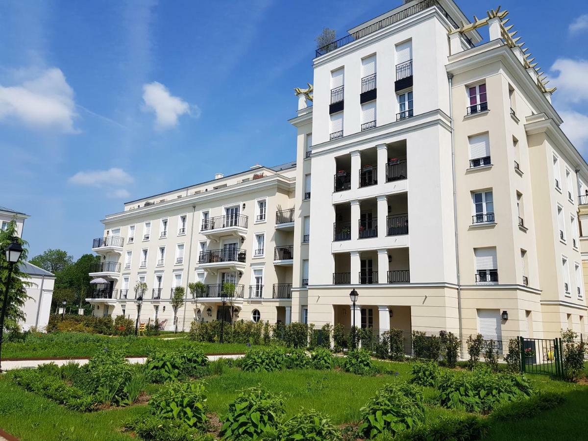 Air-Conditioned Apartment, Walking Distance To Disney - Disney Magical Homes, Paris Сери Екстериор снимка