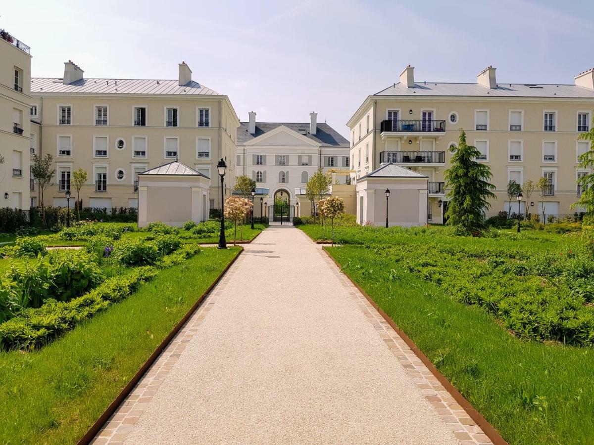 Air-Conditioned Apartment, Walking Distance To Disney - Disney Magical Homes, Paris Сери Екстериор снимка